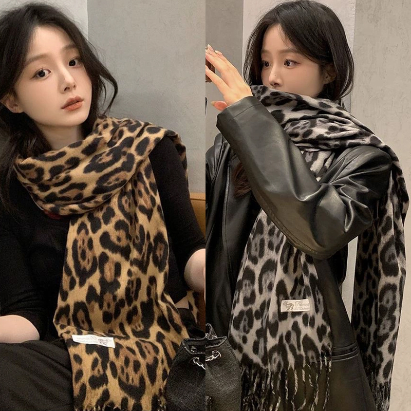 Vintage Fashion Knitwear - 2025 Yeni Retro İpek Leopar Desenli